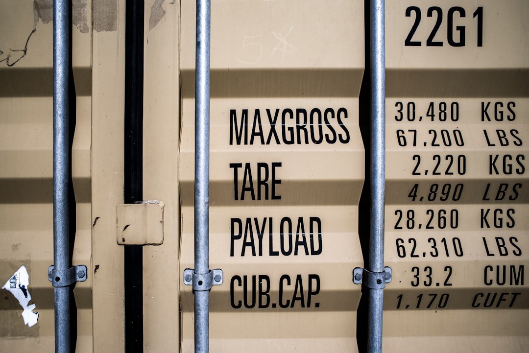Photo Logistics Teams, Dangerous Goods